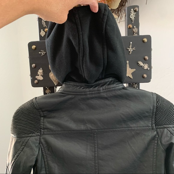 Urban Republic Boy Motorcycle Faux Leather Jacket 5/6 - Picture 2 of 9